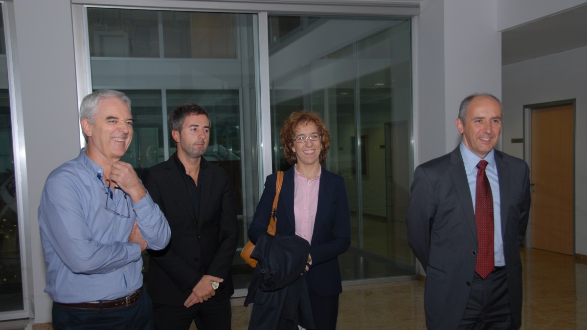 Josu Erkoreka, Aitziber Irigoras y Oskar Zarrabeitia visitan Azterlan, Durango
