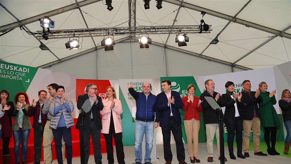 Mitina Basauri - Aitor Esteban, Andoni Ortuzar 
