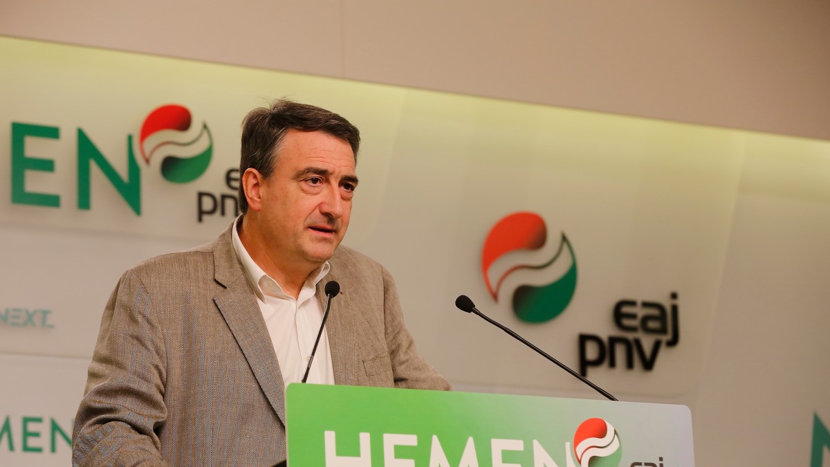 Aitor Esteban valora el preacuerdo PSOE-Podemos
