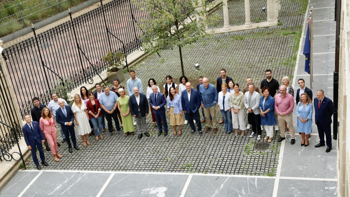 Reunión del grupo parlamentario de EAJ-PNV de cara al inicio del curso político 