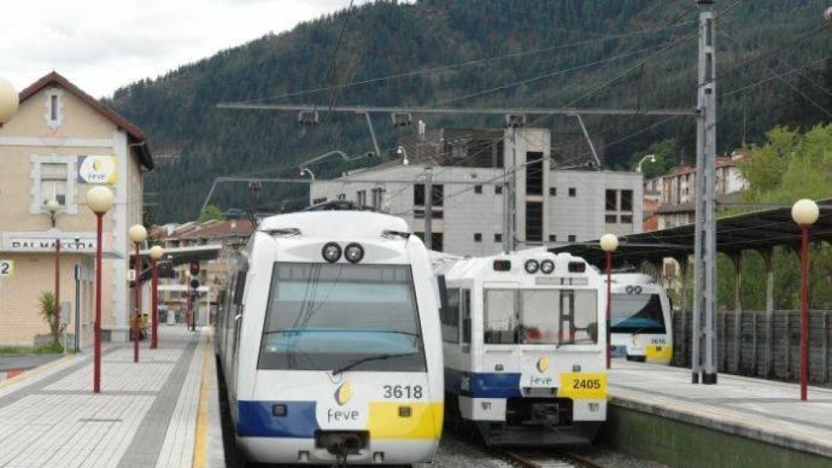 EAJ-PNV en Enkarterri presentará mociones en todos los Ayuntamientos para mejorar la calidad de las líneas ferroviarias que transcurren por la comarca