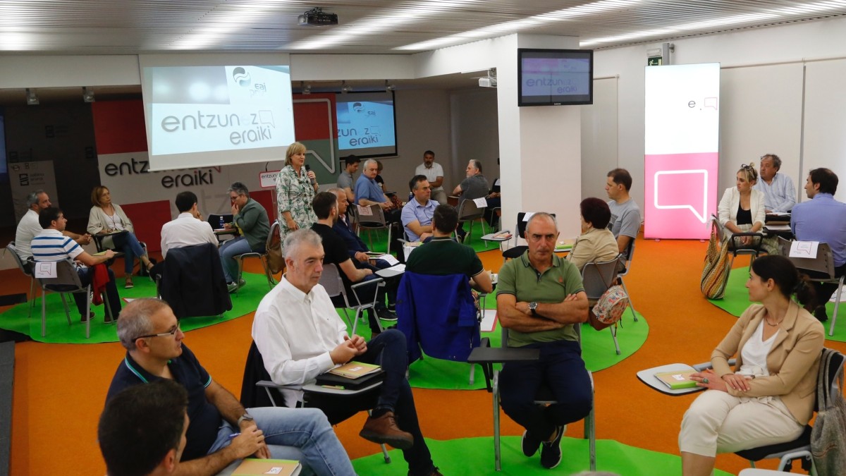 EAJ-PNV finaliza con Padura, Arratia y Durangaldea la primera fase de ‘Entzunez Eraiki‘ en Bizkaia