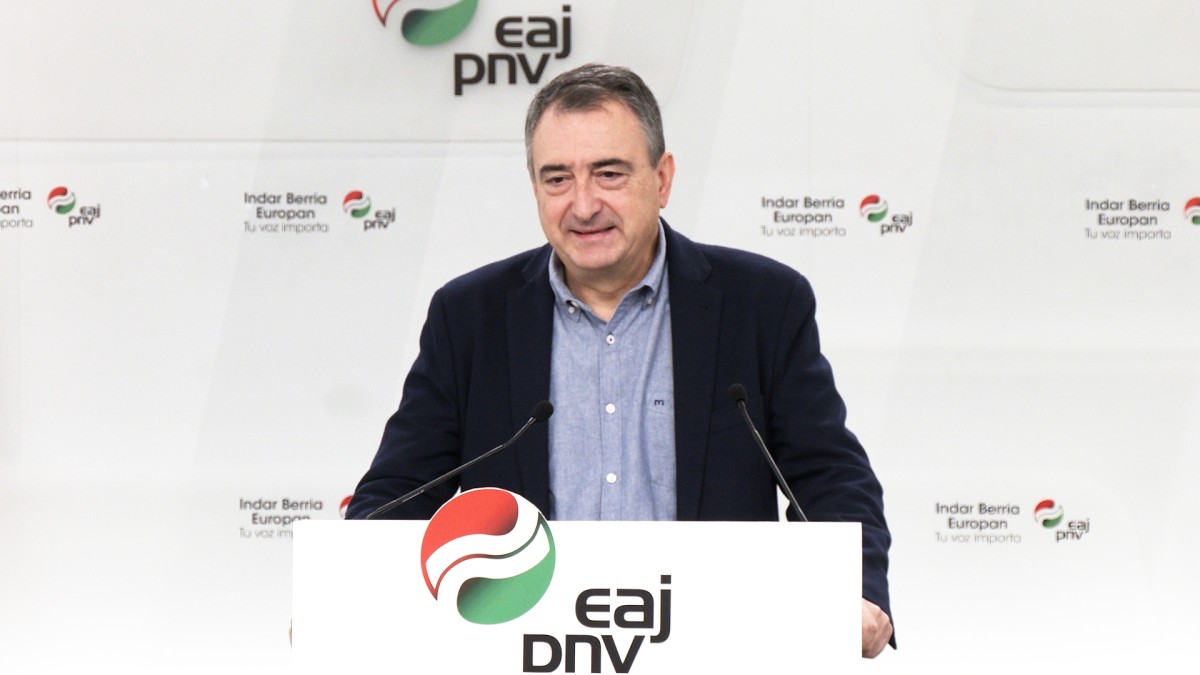Aitor Esteban, Konstituzio egunean: “Euskal hiritargoaren ahotsa izaten jarraituko du EAJ-PNVk Euskadiren nazio aitortza lortzeko” 