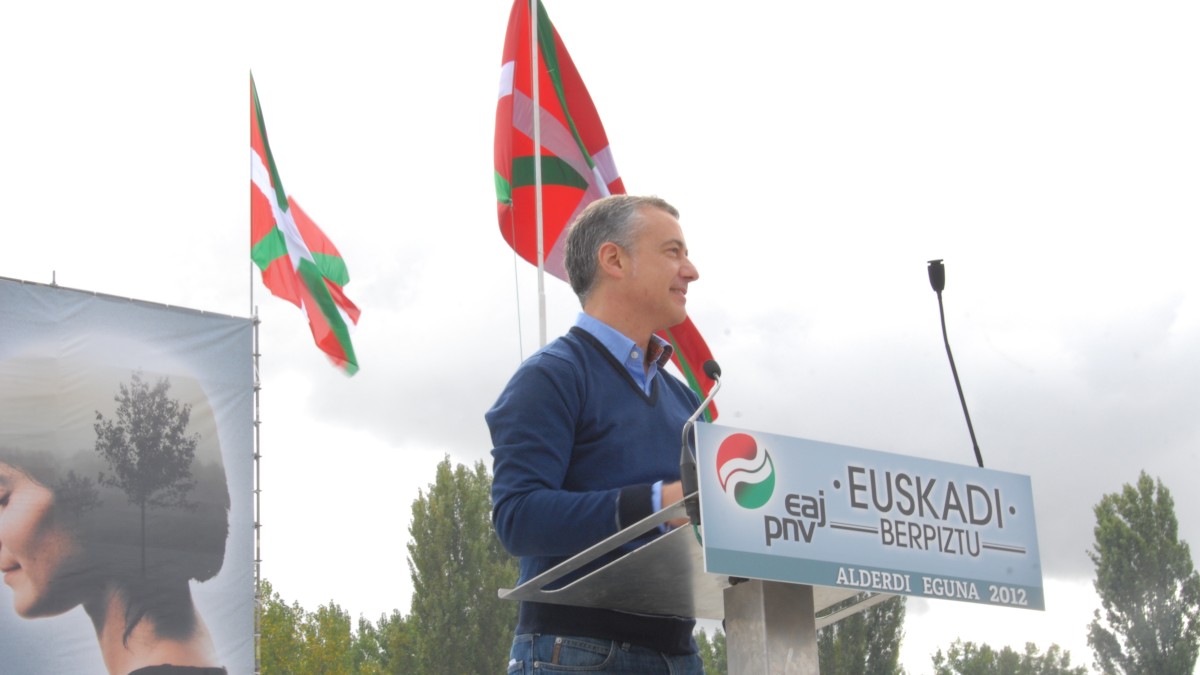 Urkullu: “Creo en el derecho de los vascos y de las vascas a decidir nuestro futuro”. 