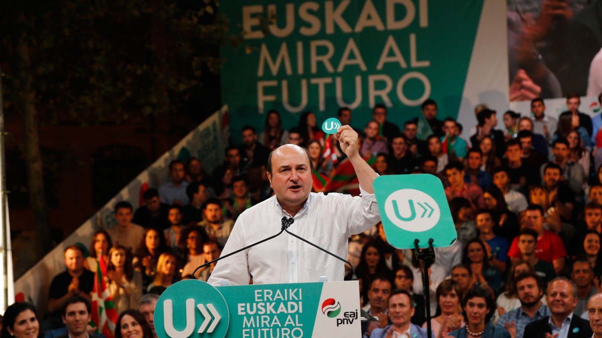 Andoni Ortuzar: “Gure Herriaren eta gizartearen etorkizuna jokoan dago. Enpleguaren, gazteen, bizikidetzaren etorkizuna”