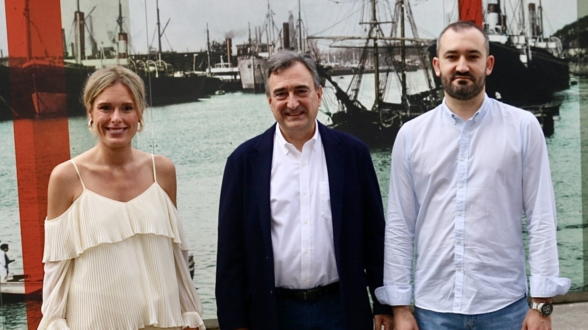 Aitor Esteban: 