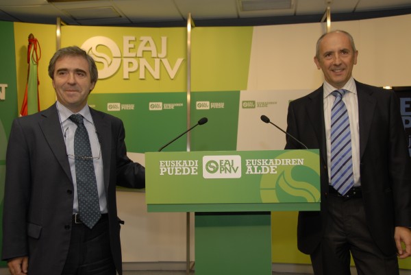 Joseba Aurrekoetxea y Josu Erkoreka Presentación campaña elecciones generales 2011