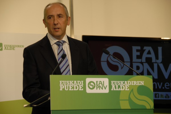 Joseba Aurrekoetxea y Josu Erkoreka Presentación campaña elecciones generales 2011