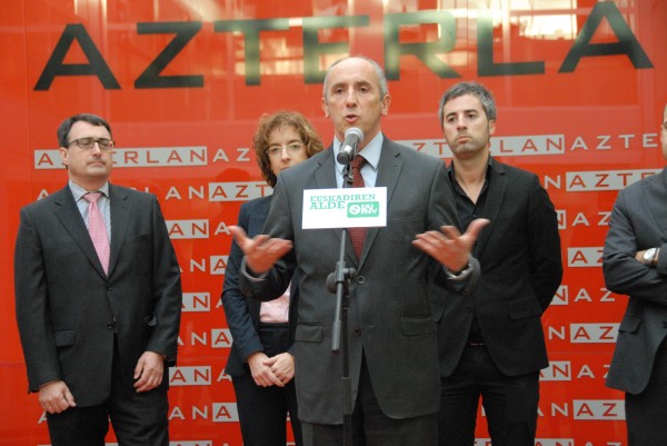 Erkoreka , Esteban, Irigoras, Totorikaguena eta Zarrabeitia Azterlan bizitatzen, Durangon
