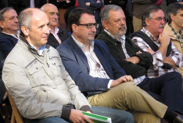 Josu Erkoreka, Aitor Esteban y Pedro Azpiazu Elecciones Generales 2011: Acto en Derio