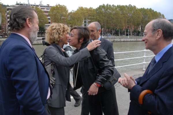 Josu Erkoreka, Aitor Esteban y Pedro Azpiazu con la corporación bilbaina