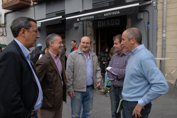 Iñigo Urkullu, Josu Erkoreka eta Kongresu eta Senaturako Hautagai guztiak.Bermeon
