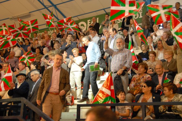Iñigo Urkullu, Josu Erkoreka y resto candidaturas Congreso y Senado en Bermeo
