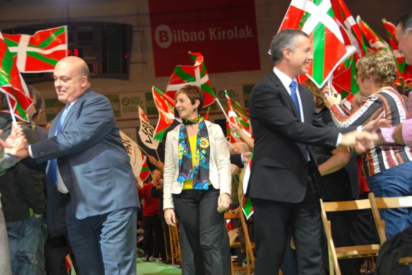 Iñigo Urkullu, Josu Erkoreka, Arantxa Tapia y Emilio Olabarria. Mitin de La Casilla
