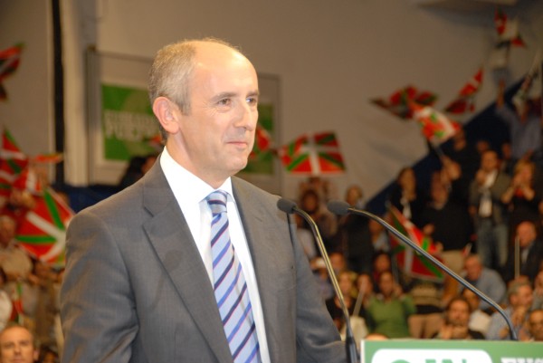 Iñigo Urkullu, Josu Erkoreka, Arantxa Tapia y Emilio Olabarria. Mitin de La Casilla