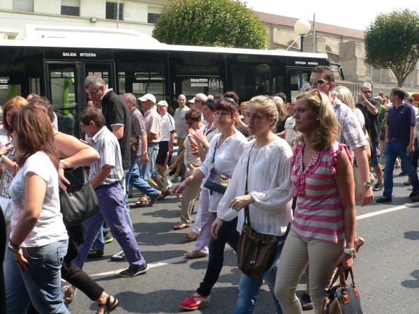 EAJ-PNVk solidariotasun eta babes osoa adierazi die ontzioletako langileei