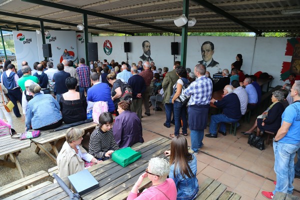 Itxaso Atutxa Erandio Goikoako Batzokiaren 35.urteurrenaren ekitaldian