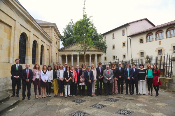 Las Juntas Generales de Bizkaia han quedado constituidas esta mañana en el pleno celebrado en la cas