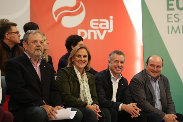 Mitin en Getxo - Pedro Azpiazu, Iñigo Urkullu y Andoni Ortuzar