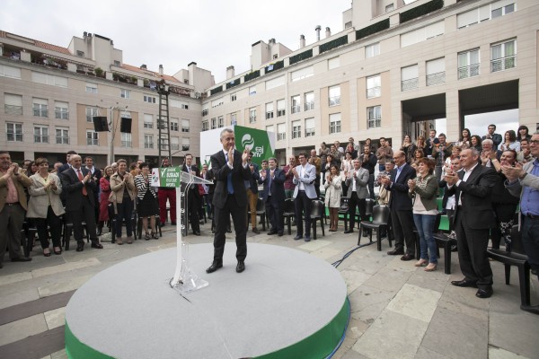 Acto en Vitoria-Gasteiz. Iñigo Urkullu, Mikel Legarda, Gorka Urtaran (13-06-2016)