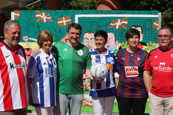 Bilbao. Kirol selekzioei aintzatespena. Aitor Esteban