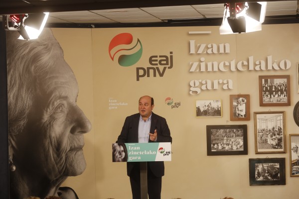 Homenaje a las mujeres abertzales
