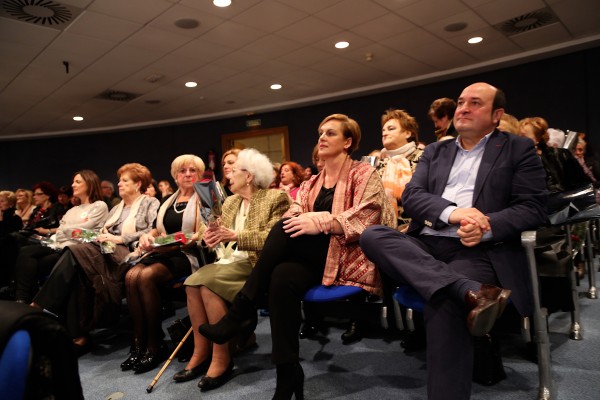 Homenaje a las Mujeres Abertzales