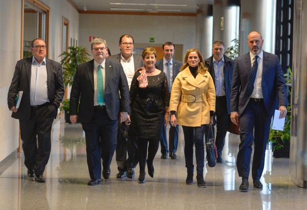 EAJ-PNVren alkateak Arantxa Tapia sailburuarekin - Trenbide Hego Bariantea
