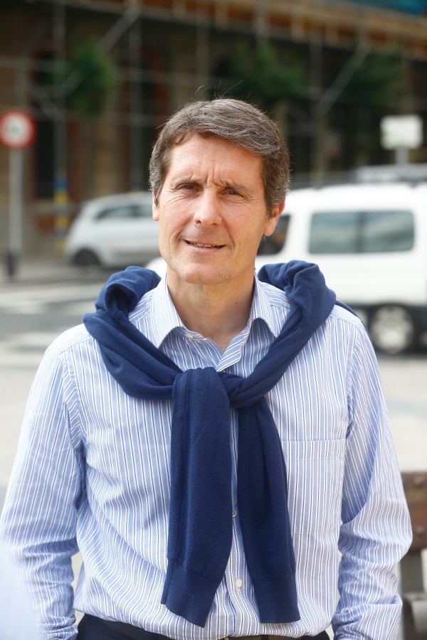 Mikel Burzako Samper