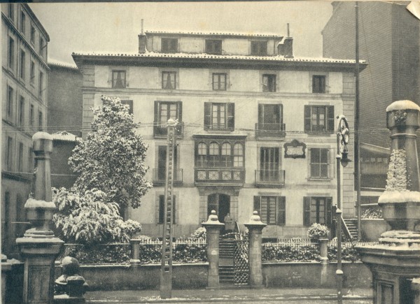 Foto antigua de la casa originaria de Sabino Arana nevada I