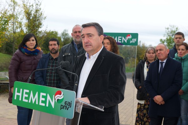 10N Acto movilidad y medio ambiente Aitor Esteban, Mikel Legarda