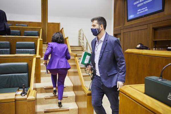 Pleno Ordinario en el Parlamento Vasco (08-10-2020)