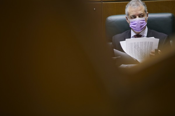 Pleno Ordinario en el Parlamento Vasco (26-11-2020) 