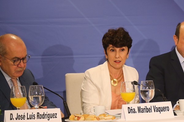23-J Forum Nueva Economía - Aitor Esteban, Maribel Vaquero, Mikel Legarda