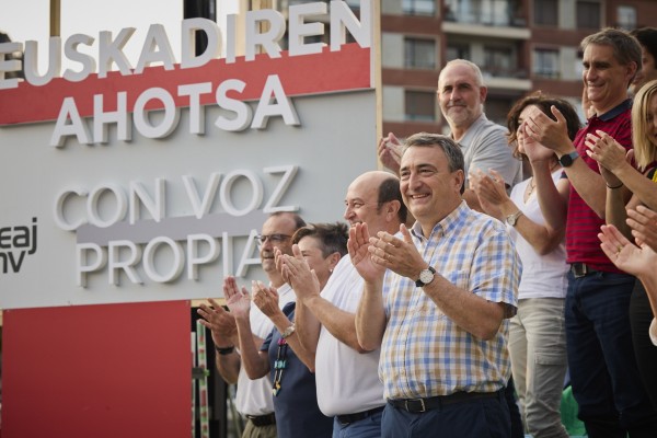 23-J Mitina Arenal Aitor Esteban, Maribel Vaquero, Mikel Legarda, Iñigo Urkullu, Andoni Ortuzar
