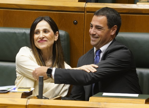 Sesión constitutiva de la XIII legislatura del Parlamento Vasco