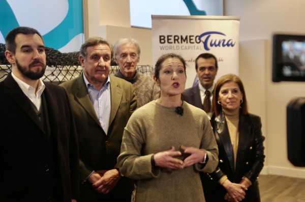 Oihane Agirregoitia arrantza sektorearekin bildu da Bermeon