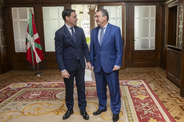 Reunión Aitor Esteban-Lehendakari Imanol Pradales 