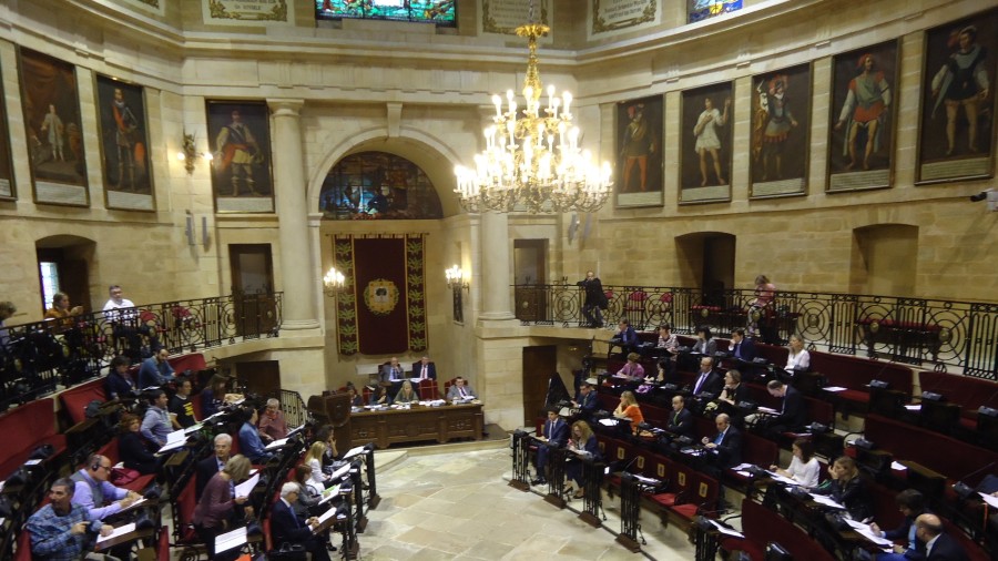 Legegintzaldiko lehenengo osoko bilkura