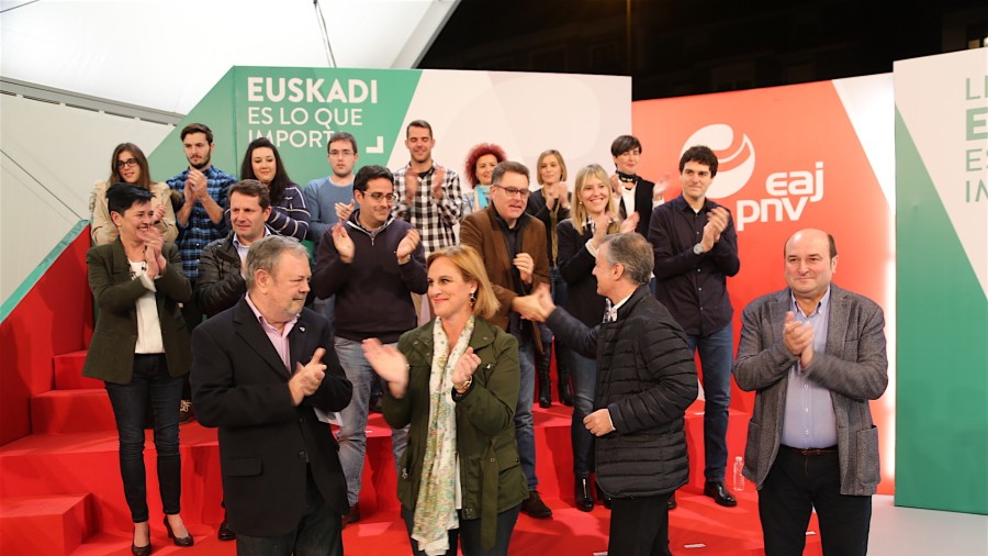 Mitina Getxon - Pedro Azpiazu, Iñigo Urkullu eta Andoni Ortuzar