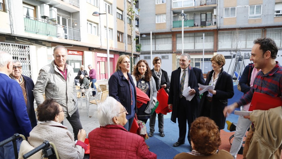 Itxaso Atutxa, Pilar Ardanza y Jabier Aranburuzabala en Portugalete