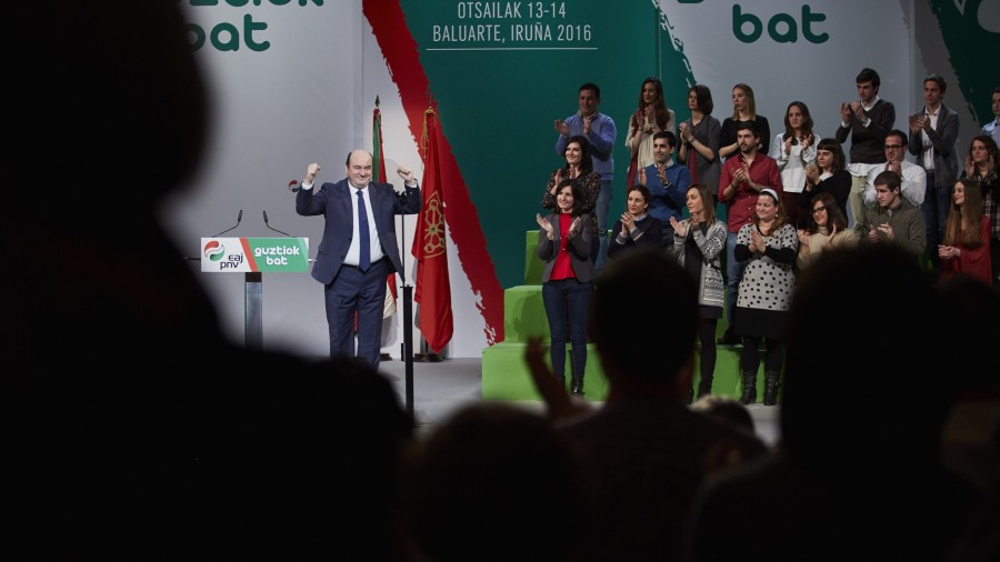Batzar Nagusia 2016 - Andoni Ortuzarren hitzaldia eta ekitaldi politikoa