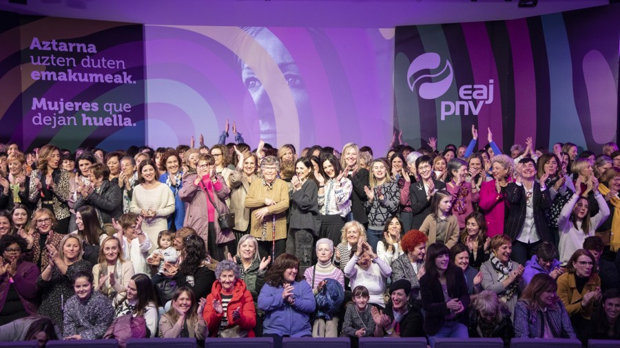 'Mujeres que dejan huella'