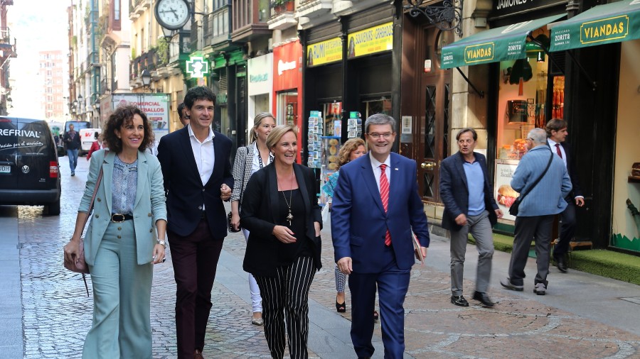 EAJ-PNVk ‘on line‘ atari bat bultzatuko du Bizkaian merkataritza biziberritzeko 