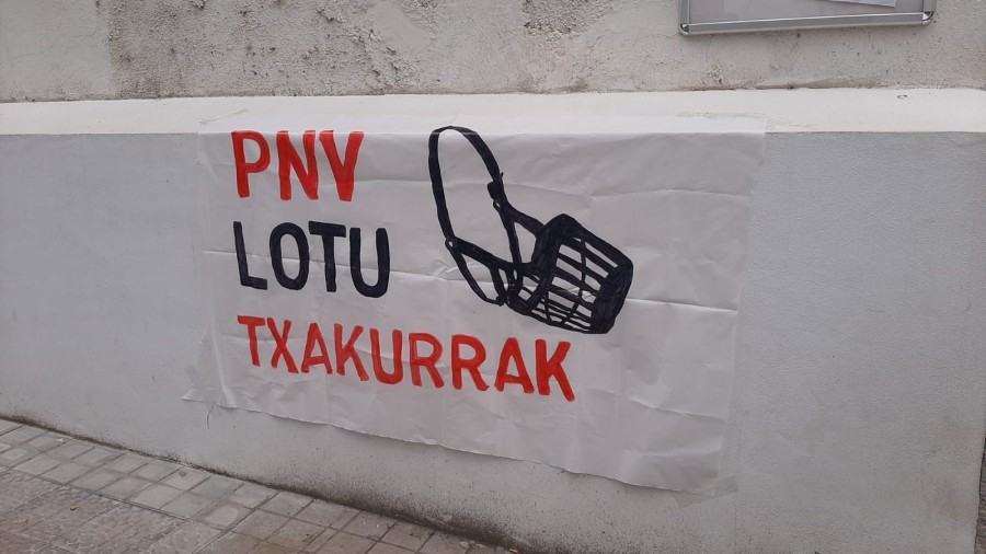 Los ataques a los batzokis de Sondika y Derio evidencian la injustificable campaña de coacción de la que están siendo objetivo las sedes de EAJ-PNV en Bizkaia