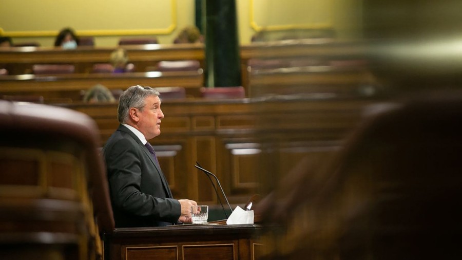 El Grupo Vasco logra el apoyo del Congreso para mejorar la línea ferroviaria Santander-Bilbao