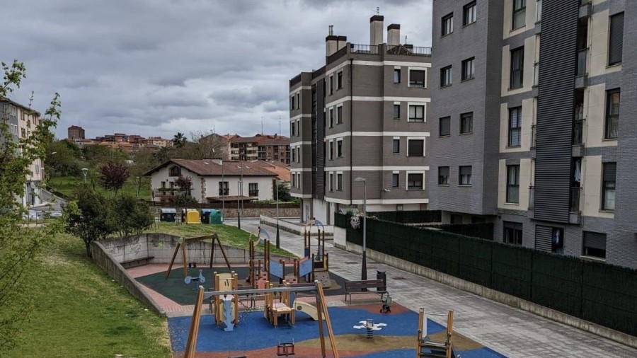 Galdakaoko EAJ-PNVk salatu du Eh Bilduk etxebizitzaren eta apiegituren arloan duen inakzioak udalerriaren etorkizuna arriskuan jartzen ari dela