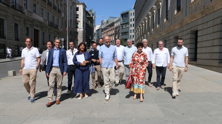 EAJ-PNVk abiadura handiko sarea erabiltzea proposatu du salgaien trenak Nerbioi-Ibaizabaleko hiriguneetatik igaro ez daitezen