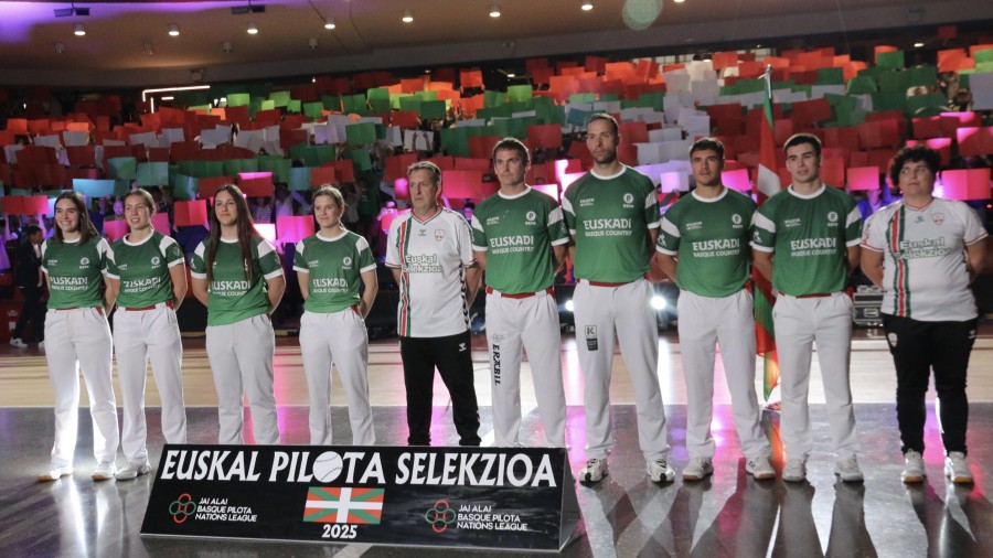 Euskal Pilota Selekzioak bere lehen txapelketa ofizialean debutatu izana ospatu du EAJ-PNVk: 